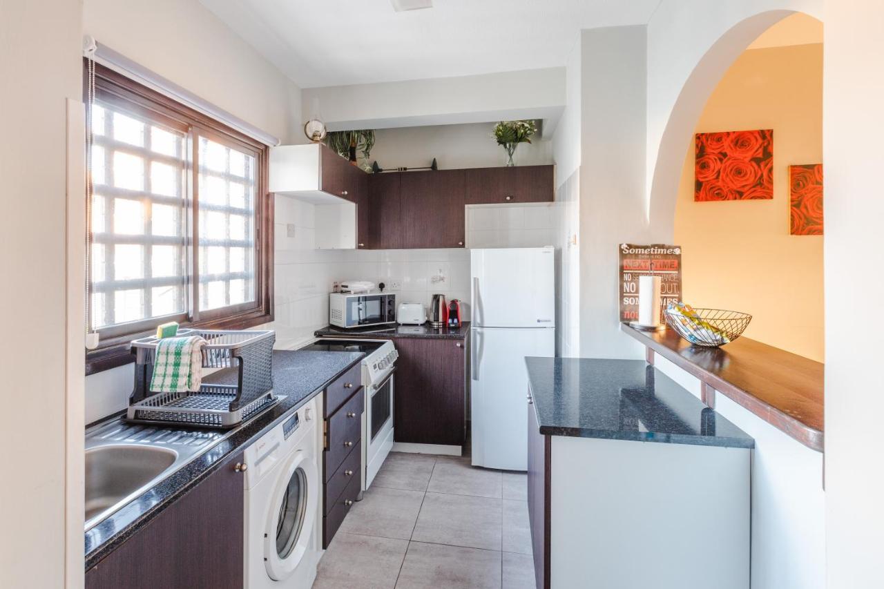 Paphos Alexis Apartments - Lovely 2-Bedroom With Swimming Pool מראה חיצוני תמונה
