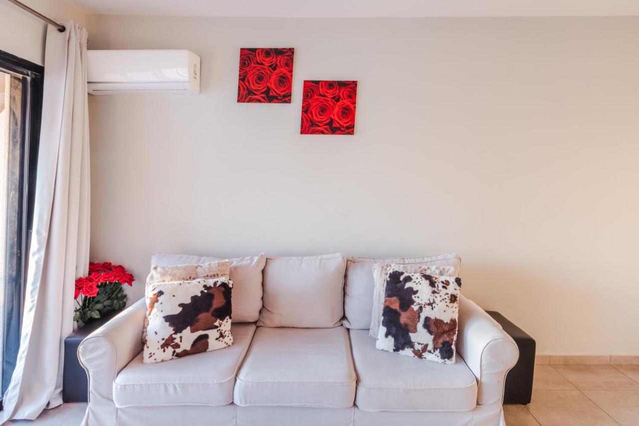 Paphos Alexis Apartments - Lovely 2-Bedroom With Swimming Pool מראה חיצוני תמונה