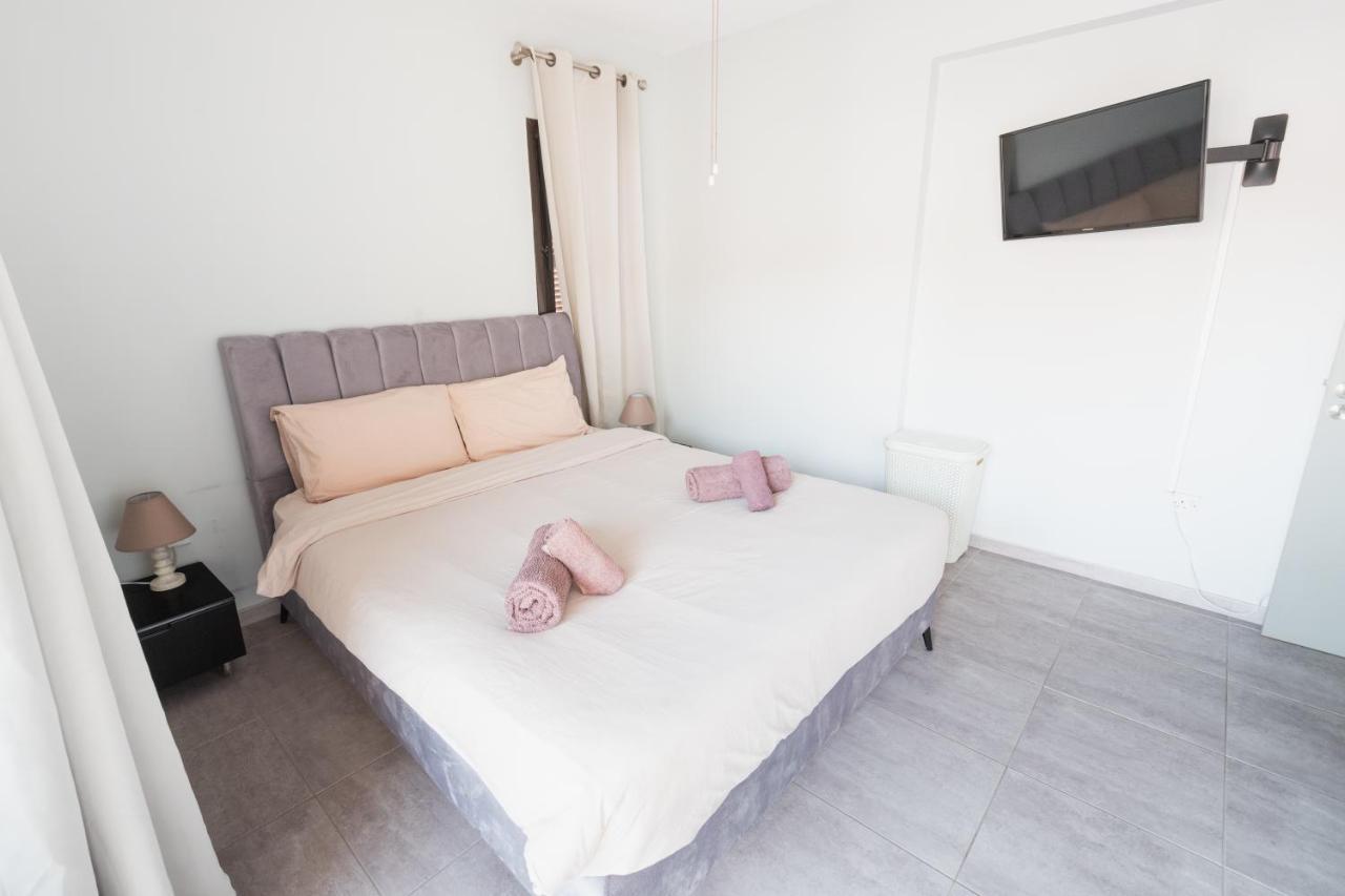 Paphos Alexis Apartments - Lovely 2-Bedroom With Swimming Pool מראה חיצוני תמונה